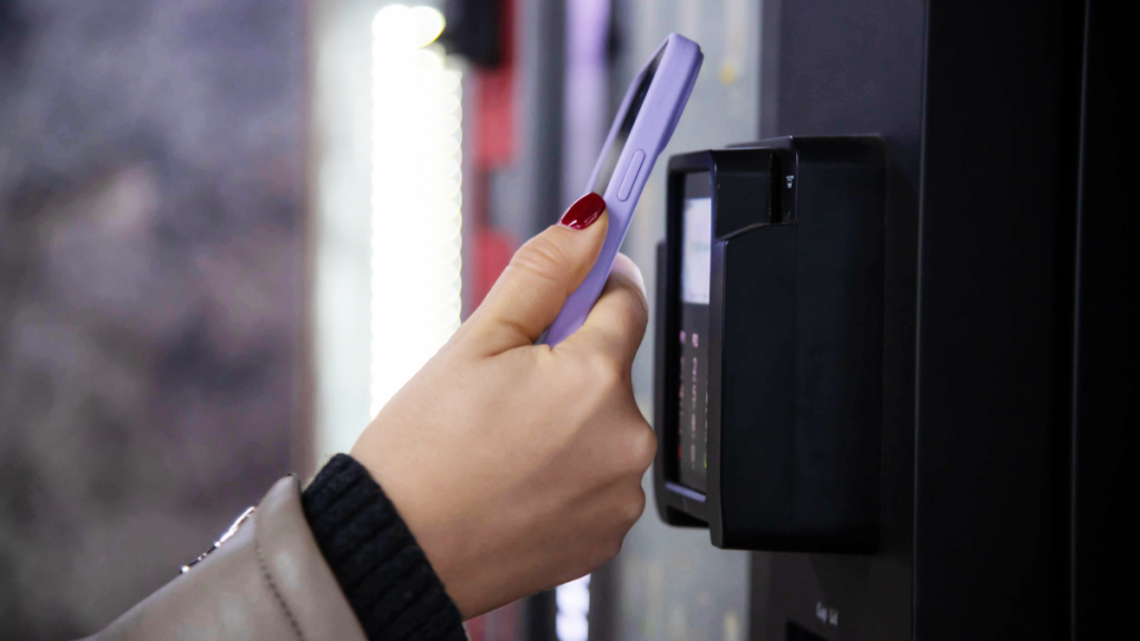 Cashless Vending | Mobile Wallet Vending Machines